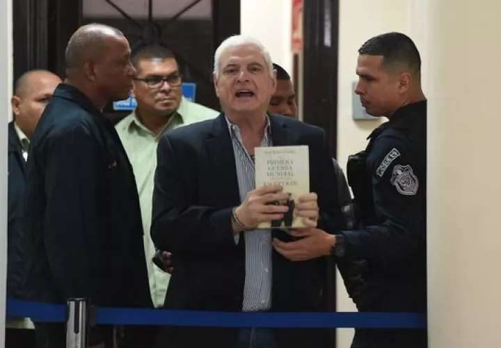 Ricardo Martinelli aseguró que el actual gobierno es responsable del deterioro de su salud. Foto: Epasa.