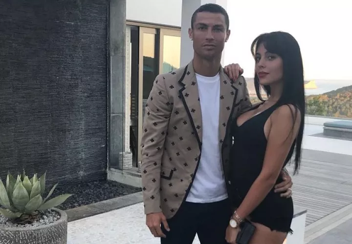 Cristiano y su novia atraviesan un gran momento.