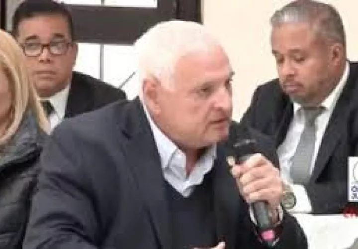 El expresidente Ricardo Martinelli aseguró que no quieren hacerle una evaluación médica. Foto: Víctor Arosemena.