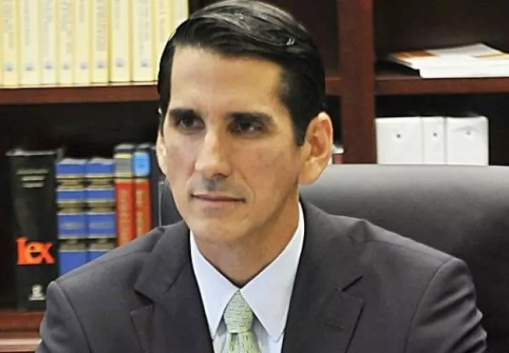 Rómulo Roux, candidato presidencial del CD. Foto: Archivo