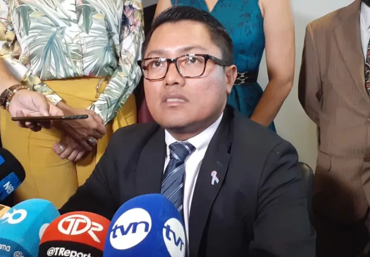 Arquesio Arias, diputado del PRD.