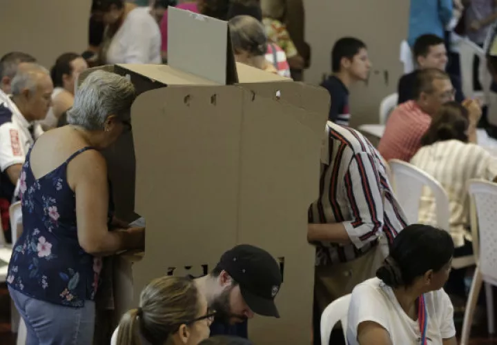 El presidente colombiano subrayó la importancia de la participación ciudadana en las elecciones porque, según dijo, de esa manera se fortalece la democracia.