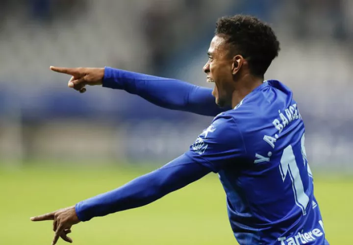 Edgar Yoel Bárcenas celebra su gol Foto Real Oviedo
