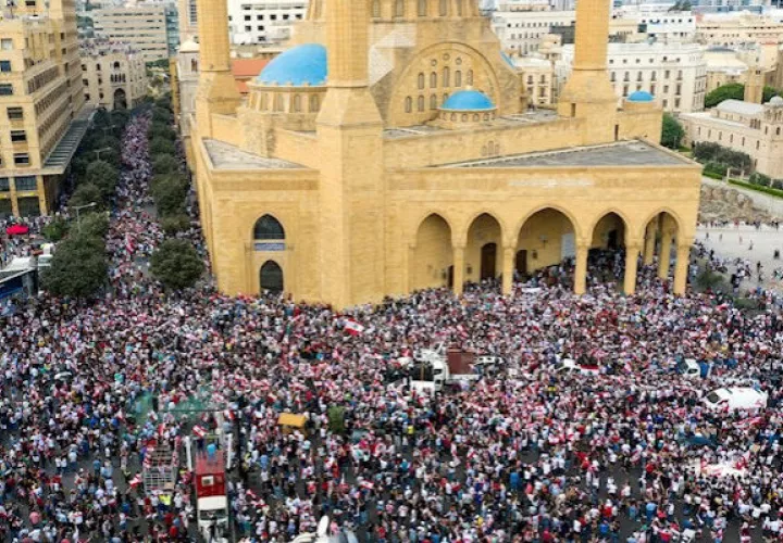 Las protestas han discurrido de manera pacífica en las calles de la capital y otros puntos del país desde el jueves.