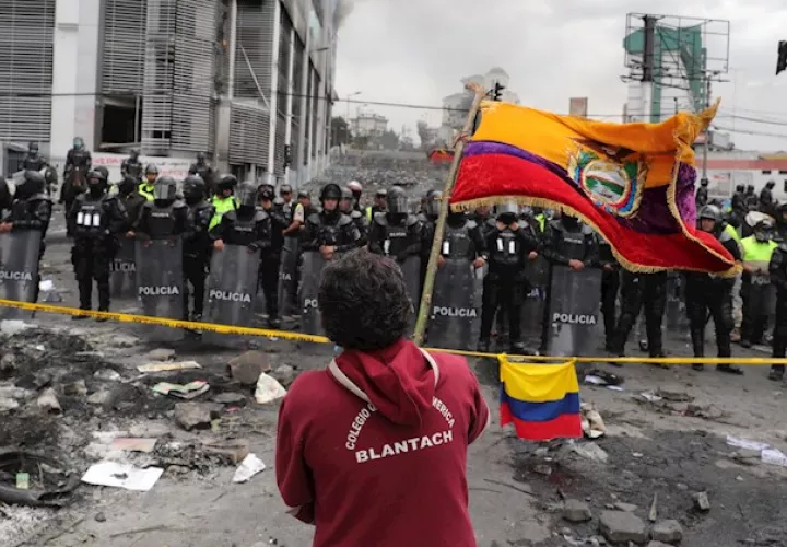 Los expertos de la ONU citaron informes procedentes de víctimas y testigos para dictaminar que los agentes del orden -policía y militares desplegados tras la declaración del estado de excepción- no se ajustaron a normas u criterios internacionales al recurrir a un "empleo innecesario y desproporcionado de la fuerza".