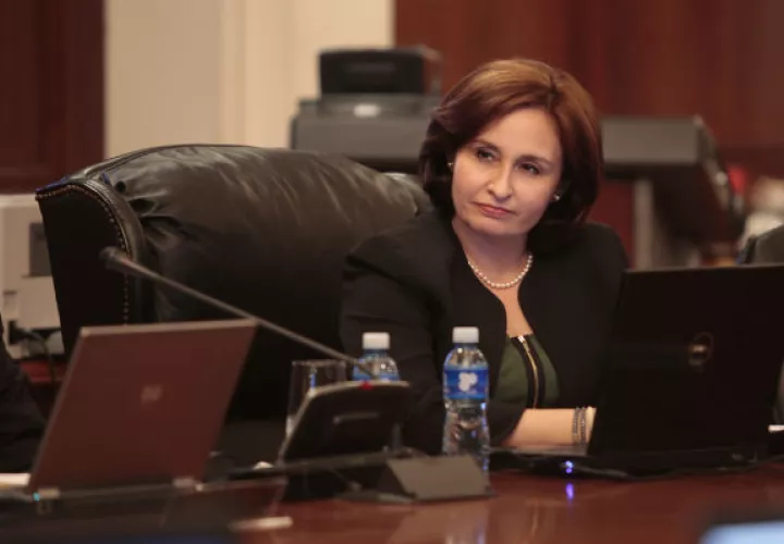 La procuradora Kenia Porcell informó que su renuncia se hace efectiva a partir del 1 de enero de 2020.