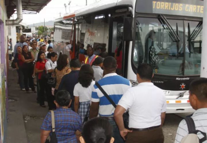 El plan  piloto de  MiBus  entrará en funcionamiento entre el 20 y 22 de noviembre. / Archivo