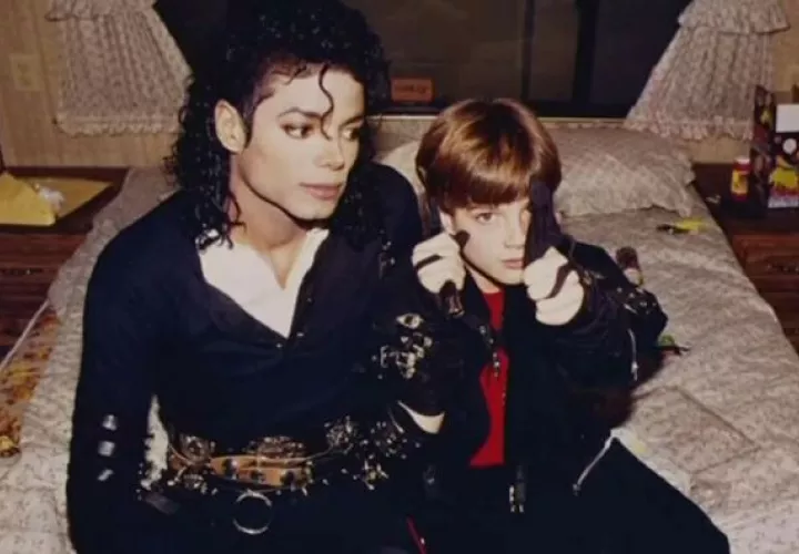 La idea de esta película llega justo después de que se estrenase 'Leaving Neverland'. 