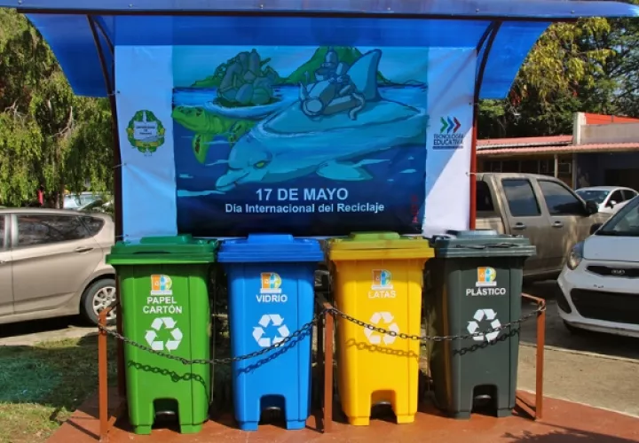 Los materiales que se pueden reciclar son latas, papel, vidrio, plástico, y materiales orgánicos. En diversos puntos del país existen centros que colectan estos materiales. Incluso, hay centros de acopio que trabajan de lunes a domingo las 24 horas.Foto: Archivo.