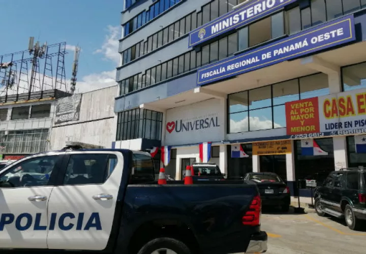 Una llamada anónima sobre la conducta del docente puso en alerta a las autoridades de la DIJ. Foto: Eric A. Montenegro.