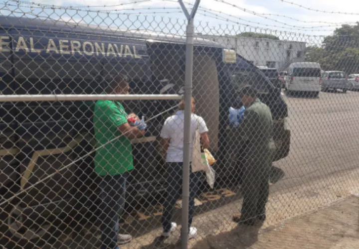 A bordo de la aeronave AN-261 evacuaron a los trillizos prematuros. Foto: Cortesía/Senan.