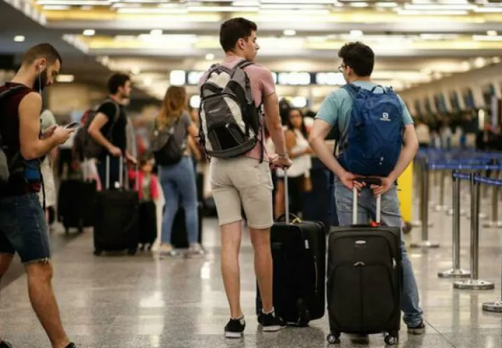 Este impuesto fue bautizado como "PAÍS" por el Gobierno. Foto:EFE.