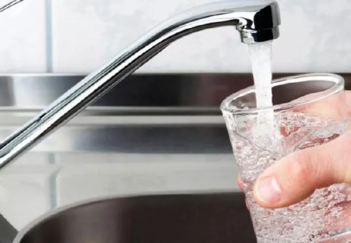 Programa 'Agua limpia para los niños'. Foto: Pixabay
