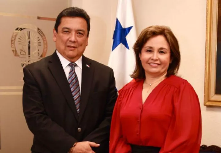 Eduardo Ulloa tomó posesión este jueves 2 de enero de la presidencia de la República. Foto: Panamá América.