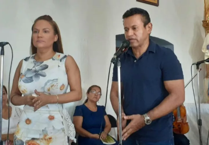 Samy y Sandra Sandoval.