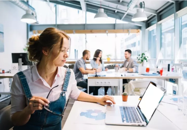 Para el experto en temas laborales, René Quevedo dijo que si bien el fenómeno afecta la competitividad, el principal impacto es sobre la equidad social.