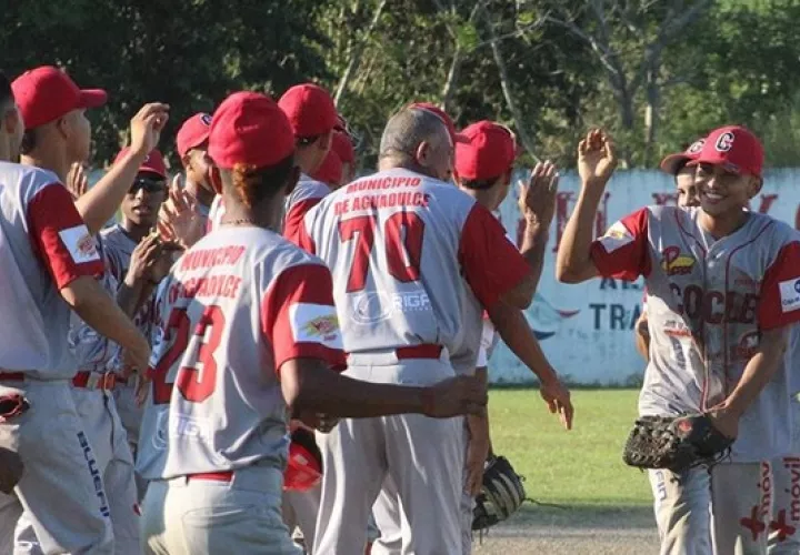 Cocle eliminó a Panamá Oeste.