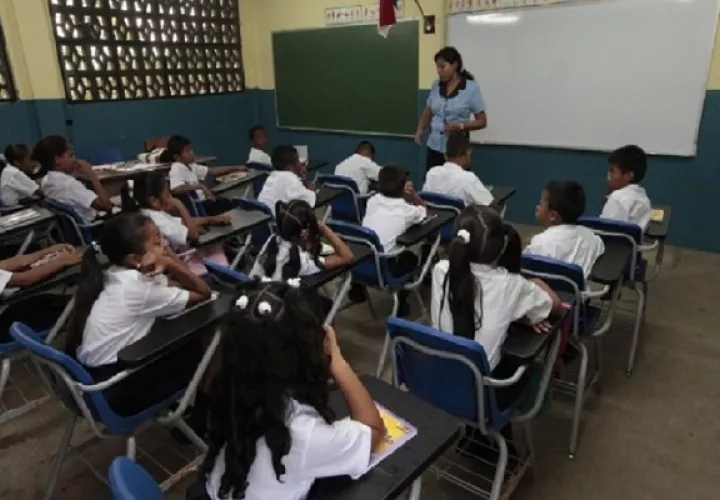 Los estudiantes deben trabajar por módulos, debido a que las clases se suspendieron por el coronavirus.