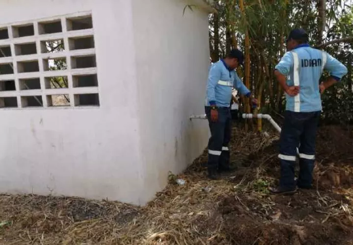 Debido a la necesidad de lavarse las manos, ant la pandemia de coronavirus, el Gobierno impulsa medidas para abastecer de agua potable a toda la población.