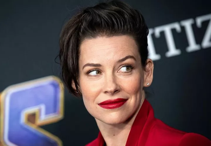 Evangeline Lilly, no le teme al coronavirus. Decide no acatar las recomendaciones de distanciamiento social.