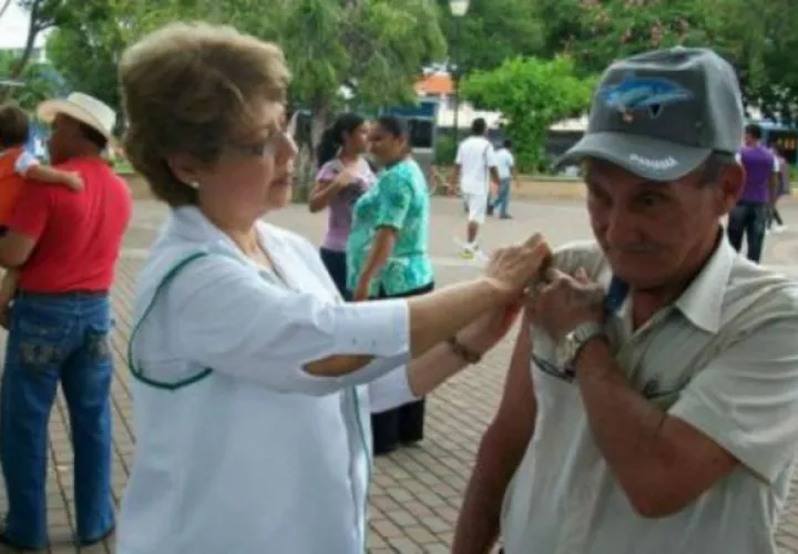 Se han aplicado 2,000 vacunas al personal de salud. Foto: Archivo