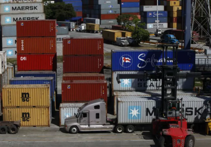 Panamá está muy bien posicionado para atraer a las principales empresas de e-commerce para que puedan instalar aquí sus centros de redistribución de  productos .