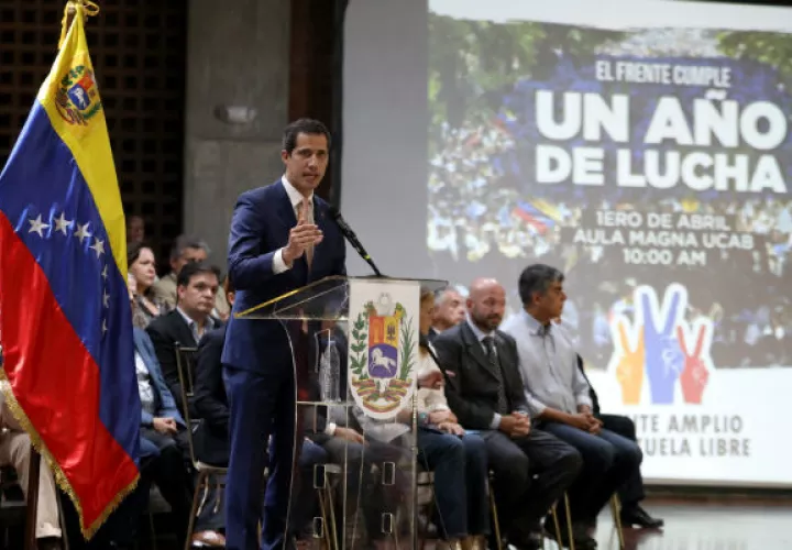 El opositor Juan Guaidó ha negado que firmó el contrato con Silvercorp para atacar Venezuela. Fotos: EFE/Archivo.