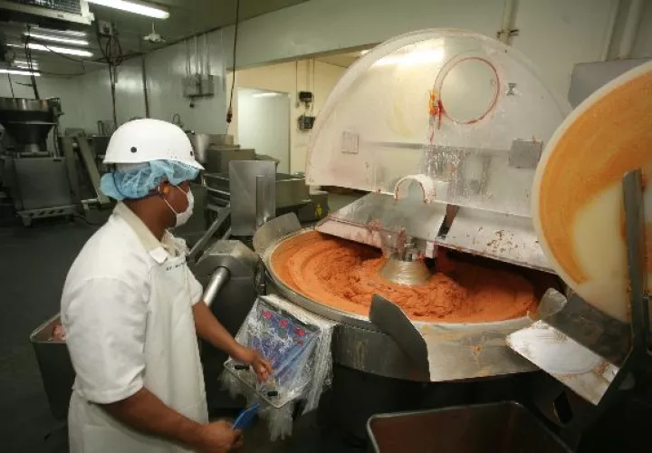 Los industriales estiman que con la apertura del segundo bloque, el 60 % de las industrias, que estaban cerradas  inicien operaciones