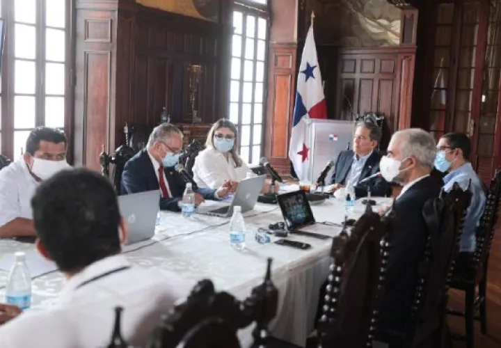 La reglamentación del Teletrajo fue uno de los temas que quedó pendiente. Cortesía