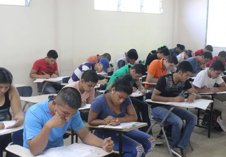 En Panamá existen 22 universidades privadas que imparten educación a más de 67 mil estudiantes.
