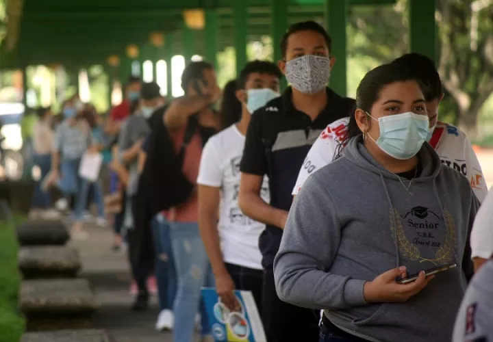 Panamá cuenta con 17.889 casos positivos acumulados de COVID-19, lo que corresponde a 6.499 personas que padecen actualmente el virus. Foto Víctor Arosemena
