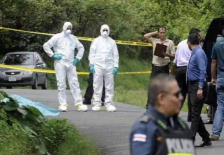 Una vez se realiza el levantamiento del cuerpo se procedióe a realizar su traslado a la morgue Judicial para realizar el examen de necropsia que determine la causa de muerte.