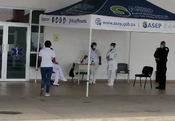 En  la provincia de Herrera, un informe del Minsa reveló que existen 27 contactos en vigilancia, los cuales tampoco presentan síntomas hasta el momento.