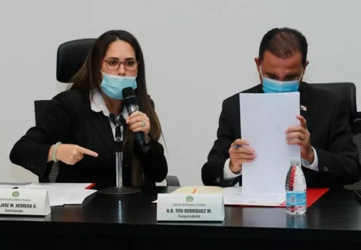 La diputada Zulay Rodríguez es la proponente del Proyecto de Ley No. 287 sobre moratoria. Foto Asamblea Nacional