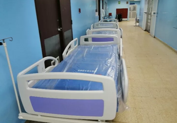 La sala de COVID-19 del hospital Manuel Amador Guerrero ya se encuentra   en su máxima capacidad. FOTO/DIOMEDES SÁNCHEZ