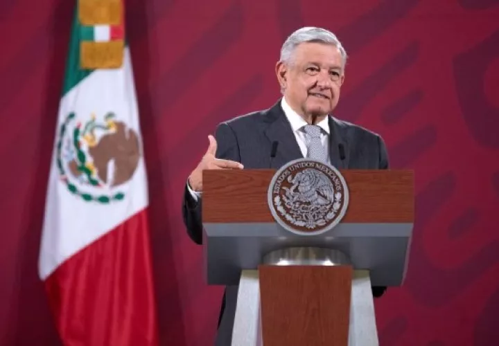 La mayoría de analistas privados estiman una caída del producto interno bruto de México de -7%. EFE