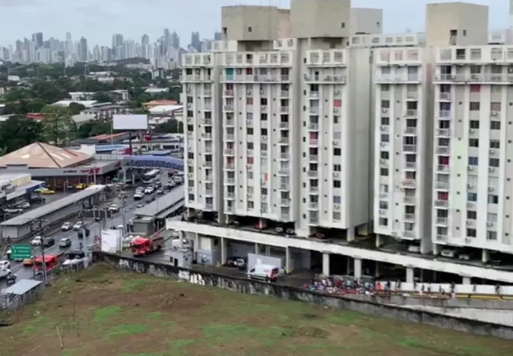 Los residentes del PH Mystic Park fueron evacuados.