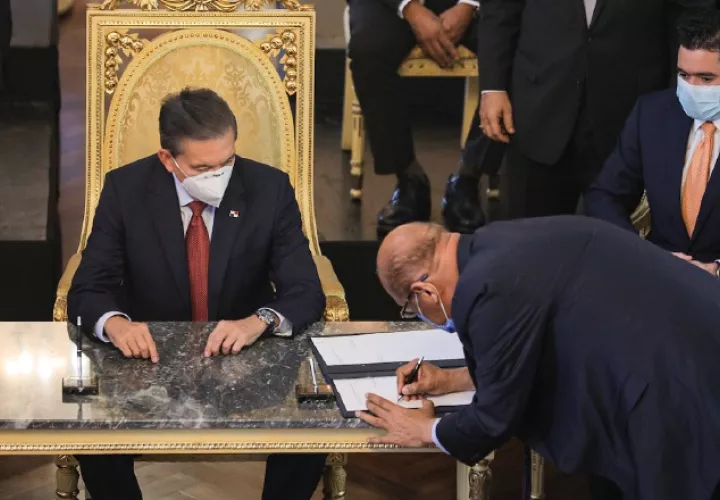 Algunos analistas consideran que el gran reto del presidente Laurentino Cortizo es demostrar su liderazgo. Foto Archivo.