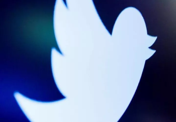 Twitter congeló las cuentas verificadas tras un hackeo masivo.