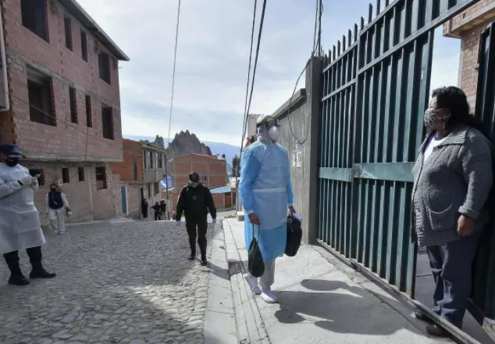 El país está desde finales de marzo en cuarentena para combatir la pandemia, lo que ha  afectado a la actividad económica. EFE