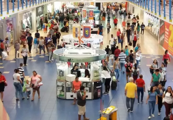 Actualmente  se mantienen registrados en el Mitradel más de 280 mil contratos suspendidos. Foto/Archivo
