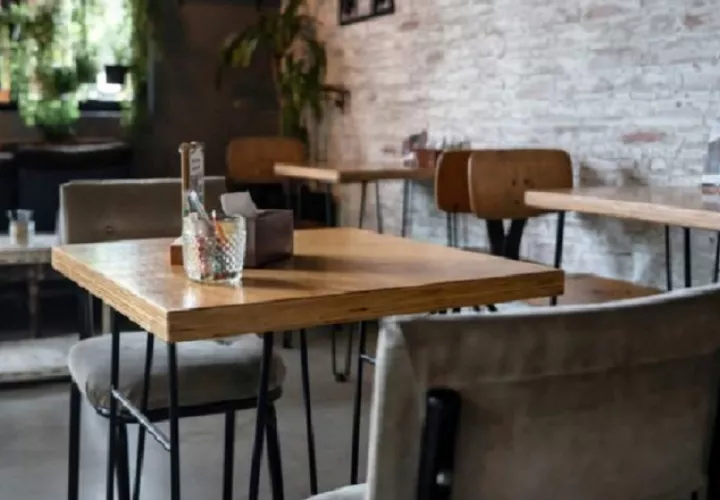 Esta crisis sanitaria ha afectado mucho al pequeño y mediano restaurante  EFE
