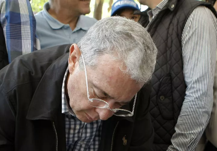 Manifestaciones a favor y en contra de Uribe se han desarrollado en calles colombianas. Fotos: EFE.