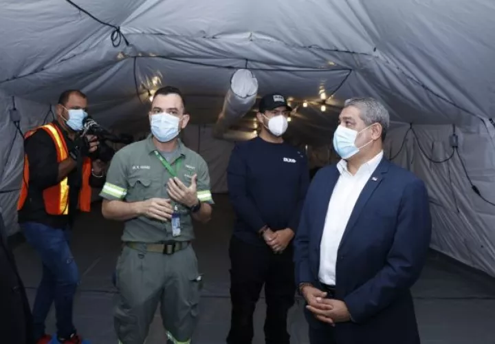 El ministro Sucre luego de agradecer al gobierno de los Estados Unidos por esta donación, aseguró que estos hospitales, sin duda alguna podrán salvar muchas vidas.