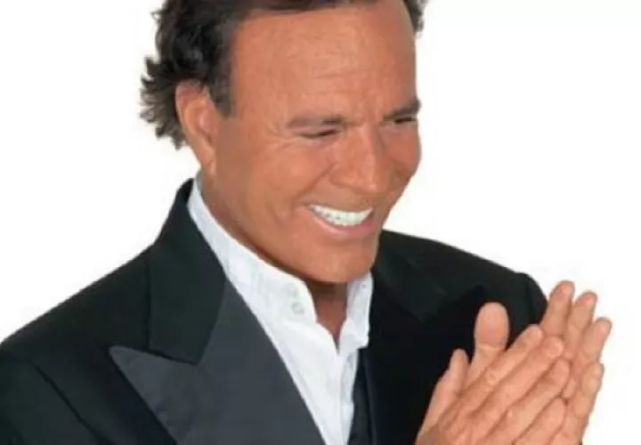 Julio Iglesias fue visto en las playas de Puerto Rico y su aspecto físico dejo preocupados a sus seguidores. Foto: Instagram
