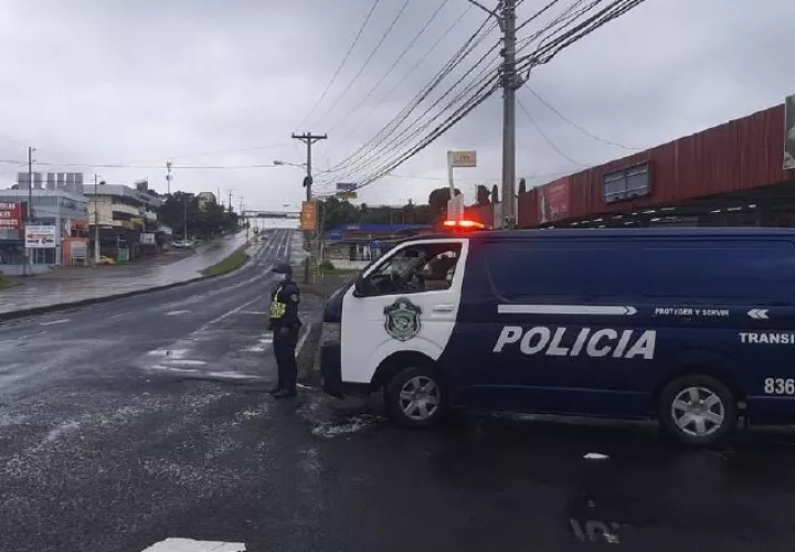 Actualmente, se mantiene entre las once de la noche y las cinco de la mañana, a excepción del domingo. 