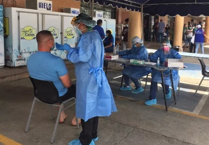 Los casos activos de coronavirus suman 18.040 en Panamá.