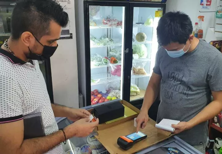 Unos 507, 844 panameños recibirán su transferencia del Vale Digital.
