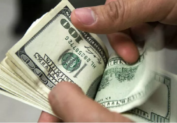 La Acodeco señala que muchos establecimientos promueven tentadoras ofertas y baratillos, a fin de captar la mayor cantidad de posibles compradores.