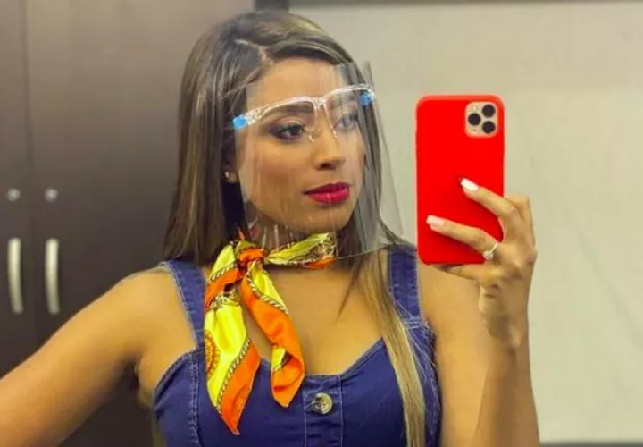 Ashlany Gómez mostró su certificado. Foto: Instagram